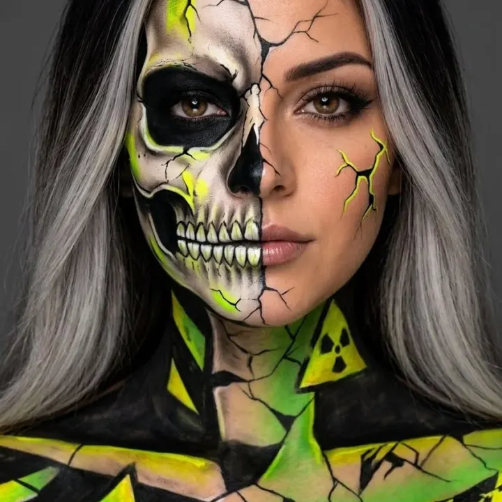 Neon Skull