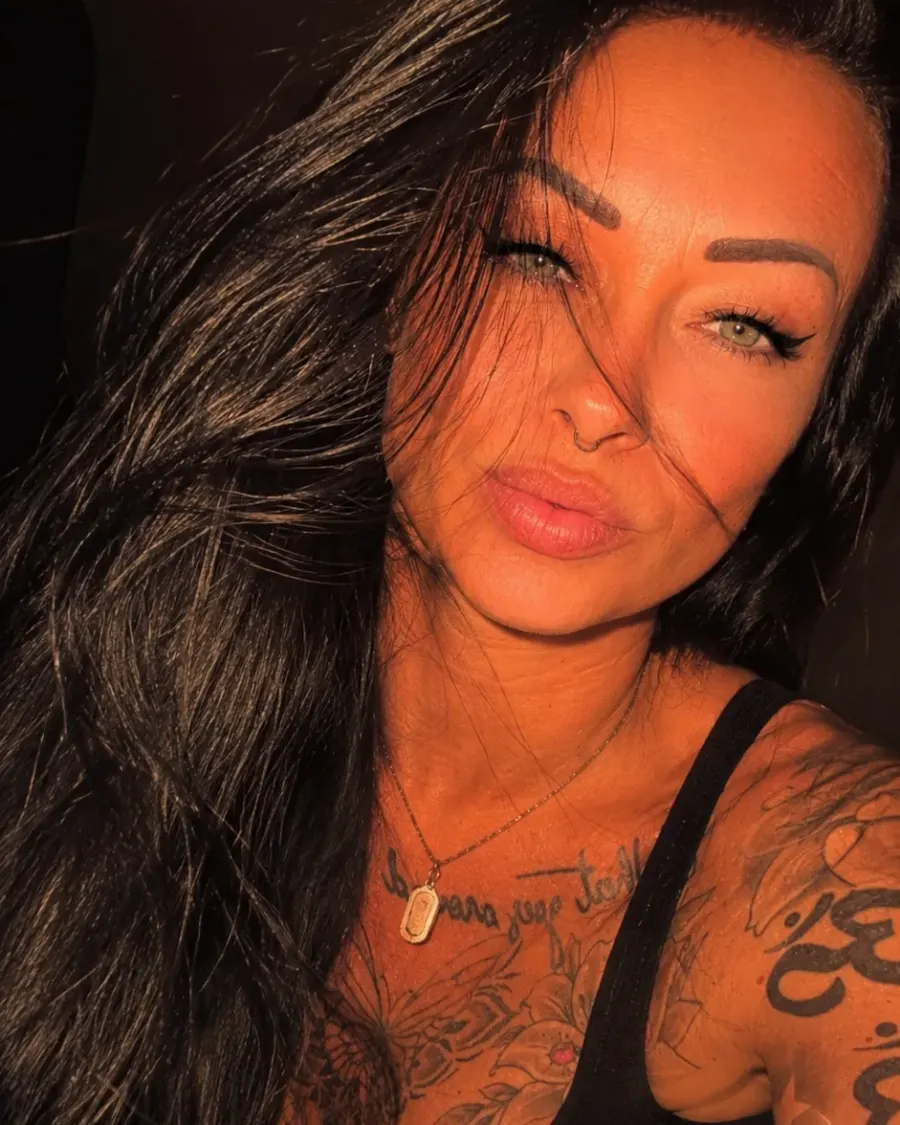 Kiss the sun